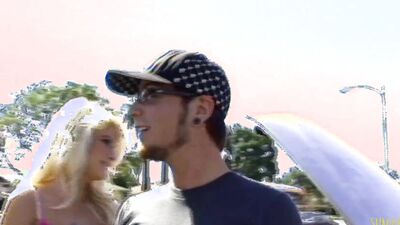 Stranger picks up a blonde babe and fucks her in the living room