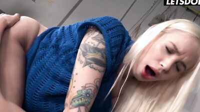 Cheating Slut Arteya Has An Affair With Big Dick Receptionist - HORNY HOSTEL