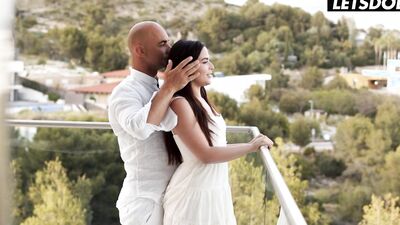 Ariana Van X Sucks & Fucks Her Massive Cock BF On Vacation - WHITEBOXXX