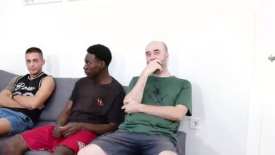 Paola White Vs 3 COCKS: An amazing gangbang!