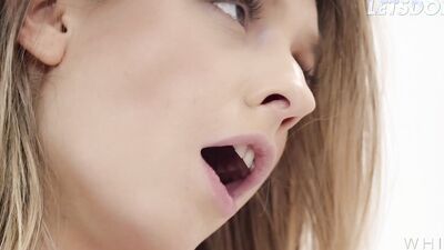 Rebecca Volpetti Reaches Orgasm From Getting Her Pussy Licked & Fucked By BF - WHITEBOXXX