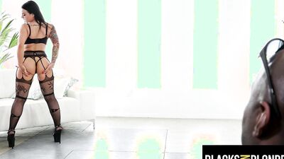 Curvy PAWG Payton Preslee POUNDED & CREAMPIED from Monster Cock