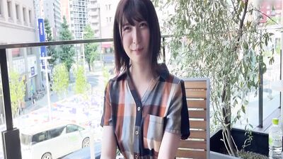 M781G03 Gonzo SEX with a beautiful girl who seems to be innocent and has a young lady feeling in a soft atmosphere!