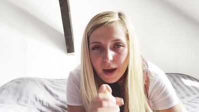 Vends-ta-culotte - JOI super sexy with a gorgeous French blonde girl having fun with a dildo