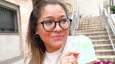 Fulfilling the dreams of an amateur Asian-Spanish babe: Beth Choy becomes a pornstar!