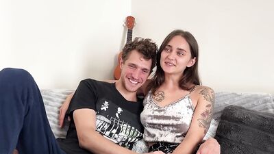 Cute Tattooed Amateur Deep Dicked On Floor - Lustery