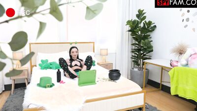 Stepbrother Catches Selina Imai Playing With Her Pussy For Her Fans