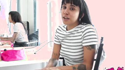Spanish babe Sara Villanueva has a very sexy surprise for her favorite client