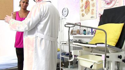 Isabella Chrystin private gyno examination