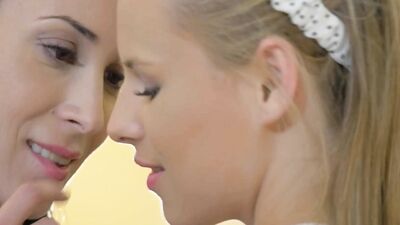 Aiden Ashley, Jenna J Ross And Jillian Janson Have An All Lesbian Threesome
