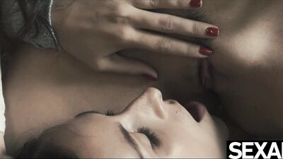 Watch these stunning girls eat pussy in a steamy lesbian 69