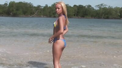 Brazilian Barbie Banks gets DP'd in the water