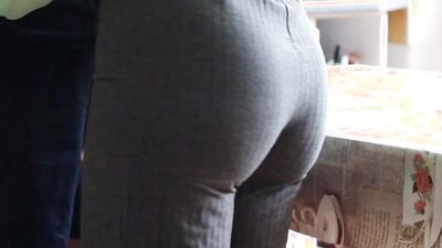 I fuck my College Roommate hard on kitchen table and she have Orgasm twice!