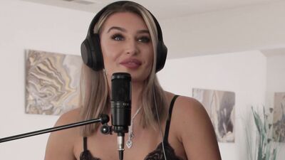 BLONDE BEAUTY Ella Reese Sits On TATTED QUEEN Adria Rae's Pretty Face