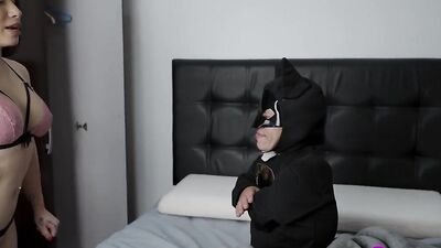 Thaina Fields Vs Mini Batman