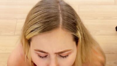 The Beauty Showed off Her Big Dildos, Stuck Each One Inside Her and Squirted a Lot Asmr
