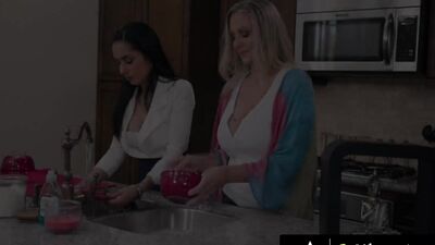 MOMMY'S GIRL - Cheating Wife Tia Cyrus Has Passionate Secret Affair With Gorgeous MILF Julia Ann