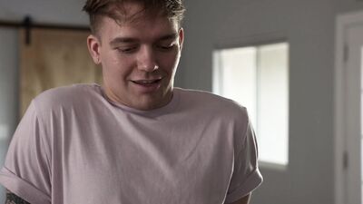 Aria Valencia's Super Sensitive Tight Pussy Has Stepbro Leaving Creampie In Her