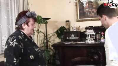 Super ugly Fat amateur housewife makes her first time porn