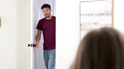 Scheming Hot Blonde Stepsis Venus Vixen says, "Stepdad's Creampie is Better" -S35:E6