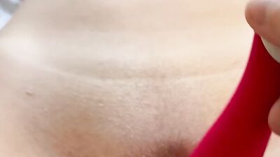 Multiple Cumshots in Bed