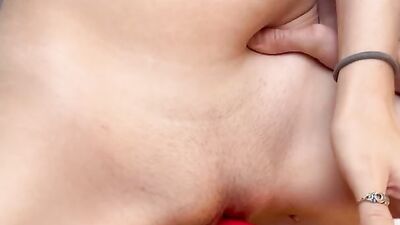 Multiple Cumshots in Bed