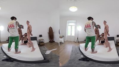 Sara Diamante VR Part One - First Double Pussy Penetration (DPP) Squirting Gangbang