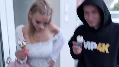 HUNT4K. Blonde babe Naomi Love is showing off her natural boobs and cheating on her BF in front of h