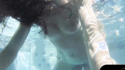 Horny Brunette Sofie Marie Gets Hot Anal Fucking Underwater