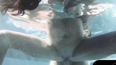 Horny Brunette Sofie Marie Gets Hot Anal Fucking Underwater