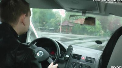 Helpful young man is rewarded with hot sex