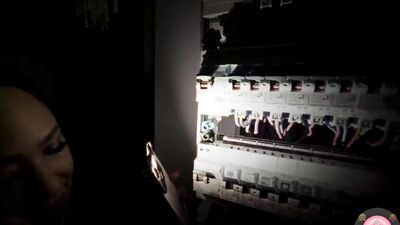 my neighbor has an electric problem, let's see if she is a good girl while I help her...