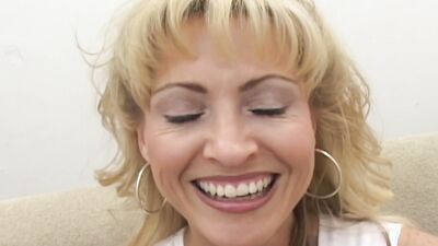 Leeza Jones Fulfills Her Fantasy By Fucking A BBC