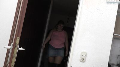 East German couple fucks in the living room