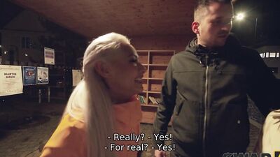 SWAP4K. Me and my wife know how to seduce and fuck girls we met at the bus station