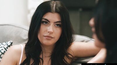 GIRLSWAY - Mischievous Gal Ritchie Sabotages Stepmom Jennifer White's Attempts At Selling The House