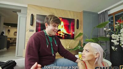 SWAP4K. Kinky threesome with sexy blonde sluts Veronica Leal and Daruma Rai