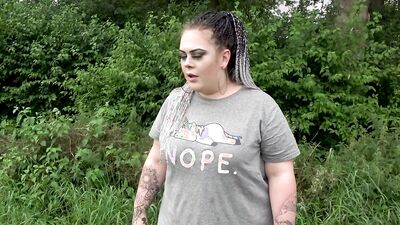 DEUTSCHES TEEN MIT RIESEN ARSCH LÄSST SICH OUTDOOR ABFICKEN UND PISST NACHDEM SIE BESAMT WURDE