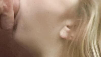 Janet Alfano adora essere riempita di sperma