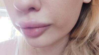 Fetish face Elza Kom