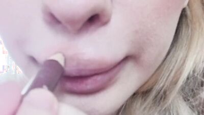 Fetish face Elza Kom