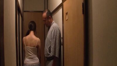 M907G04 Sensual eros in which a beloved wife goes crazy with a nasty expression.