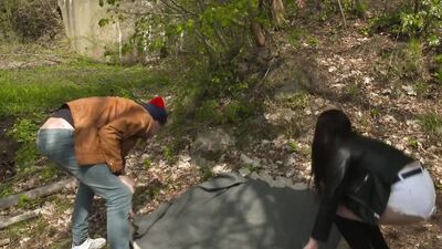 Hot young babe loves to fuck outdoor with big dick boyfriend