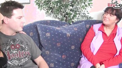 Ugly German housewives do a threesome