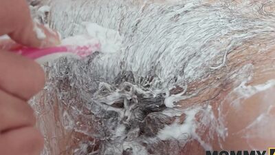 MOMMY4K. Shaving mature pussy ended up as hot bathroom fuck