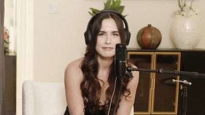 Brunette Baddie Daisy Phoenix Fucks & Sucks Off Her Blind Date Nathan Bronson