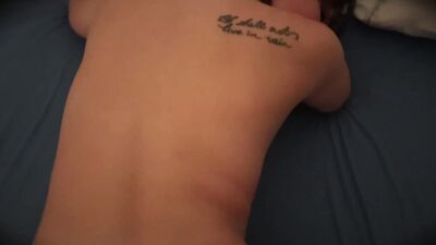 Stepmom Didn't Mind Getting Fresh Cum on Her Pussy