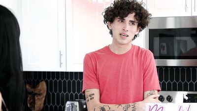 Stepson's Sex Service Brings Big Tit MILF Jennifer White to Multiple Orgasms S4:E7