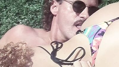 They Celebrate the Birthday of a Friend with a Great Orgy by the Pool