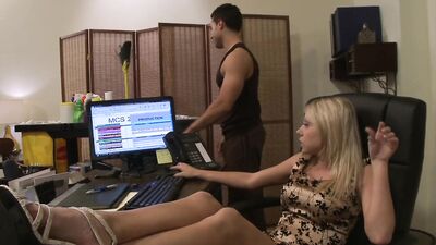 Hot blonde chick with nice boobs is getting crazy about his dude